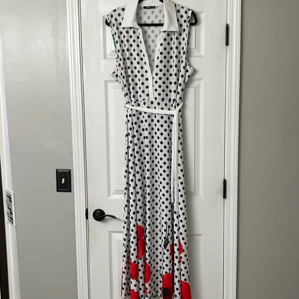 Cute!! White maxi dress with black polkadots & beautiful red poppies around hem